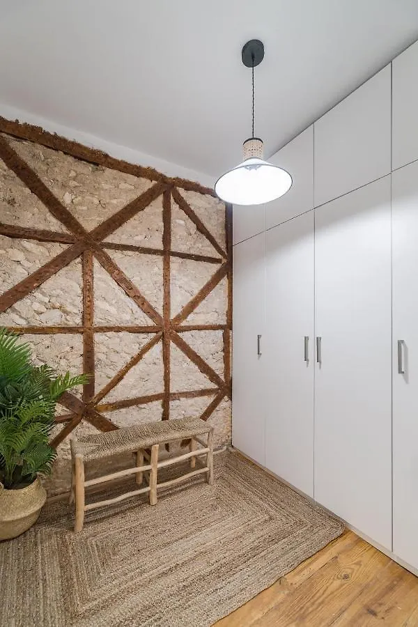 Casa Boma Lisboa - Typical & Charming Apartment - Campo III 0*,  Portugal